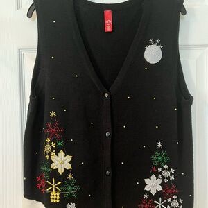Christmas Sweater Vest Size Large 21x27 1/2